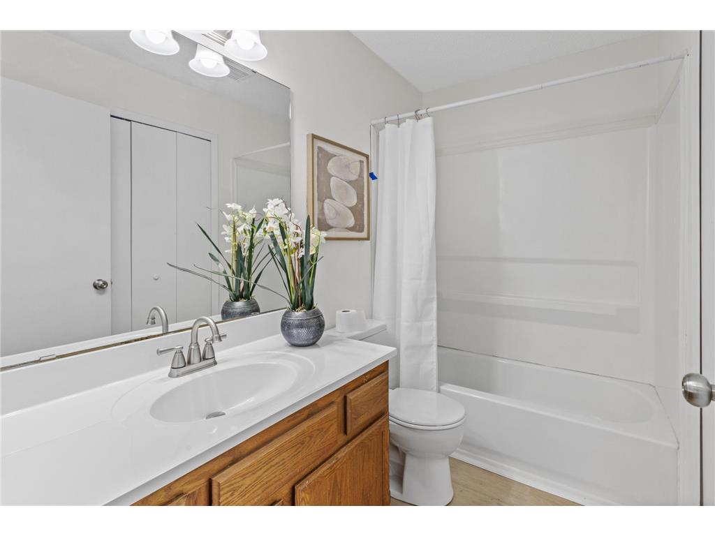 975 Pondview Court Vadnais Heights MN 55127 7025310 image15