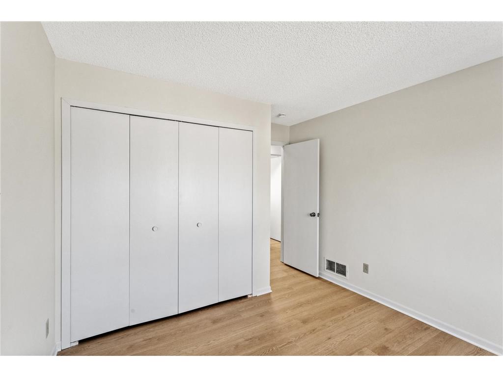 975 Pondview Court Vadnais Heights MN 55127 7025310 image17