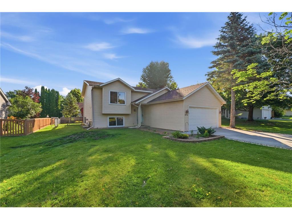 975 Savannah Road Eagan MN 55123 7099526 image2