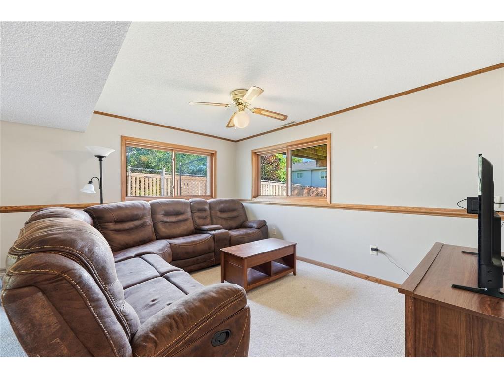 975 Savannah Road Eagan MN 55123 7099526 image24