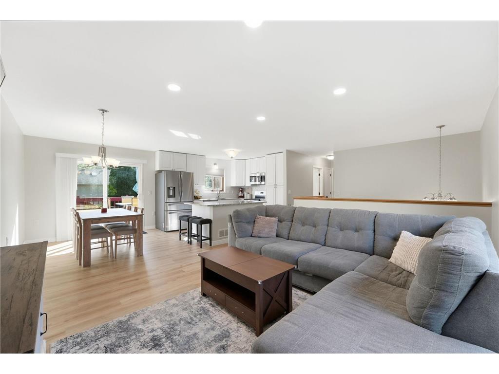 975 Savannah Road Eagan MN 55123 7099526 image4