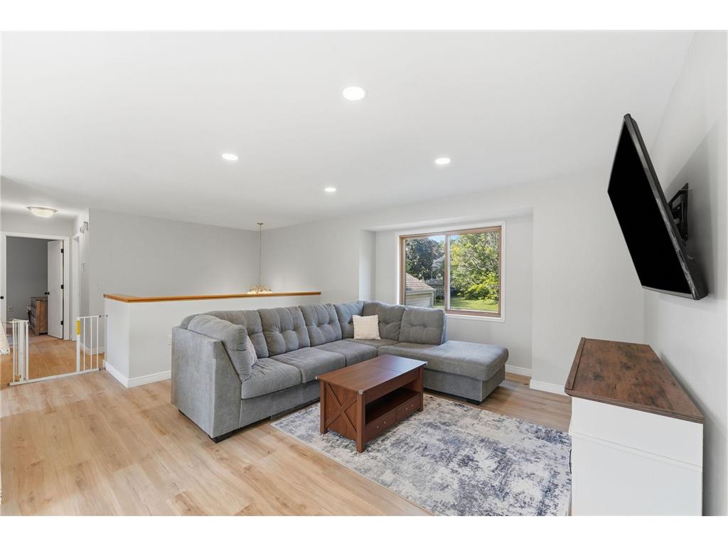 975 Savannah Road Eagan MN 55123 7099526 image6