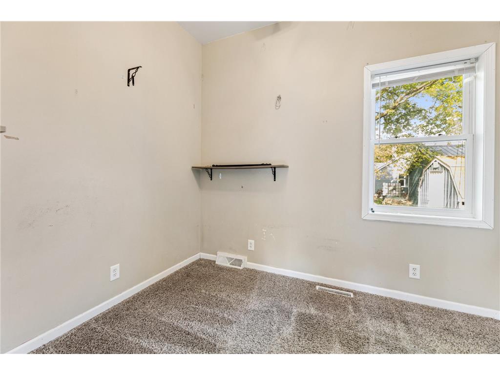 975 W 2nd Street Winona MN 55987 7066029 image11