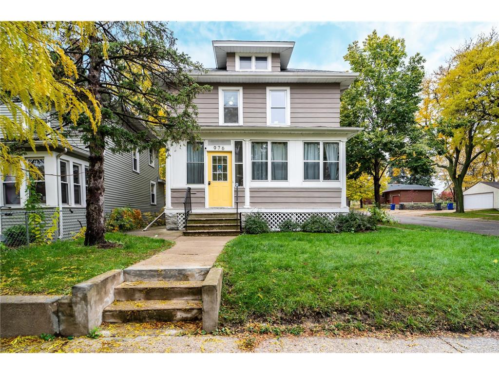 976 Central Avenue W Saint Paul MN 55104 6481671 image1