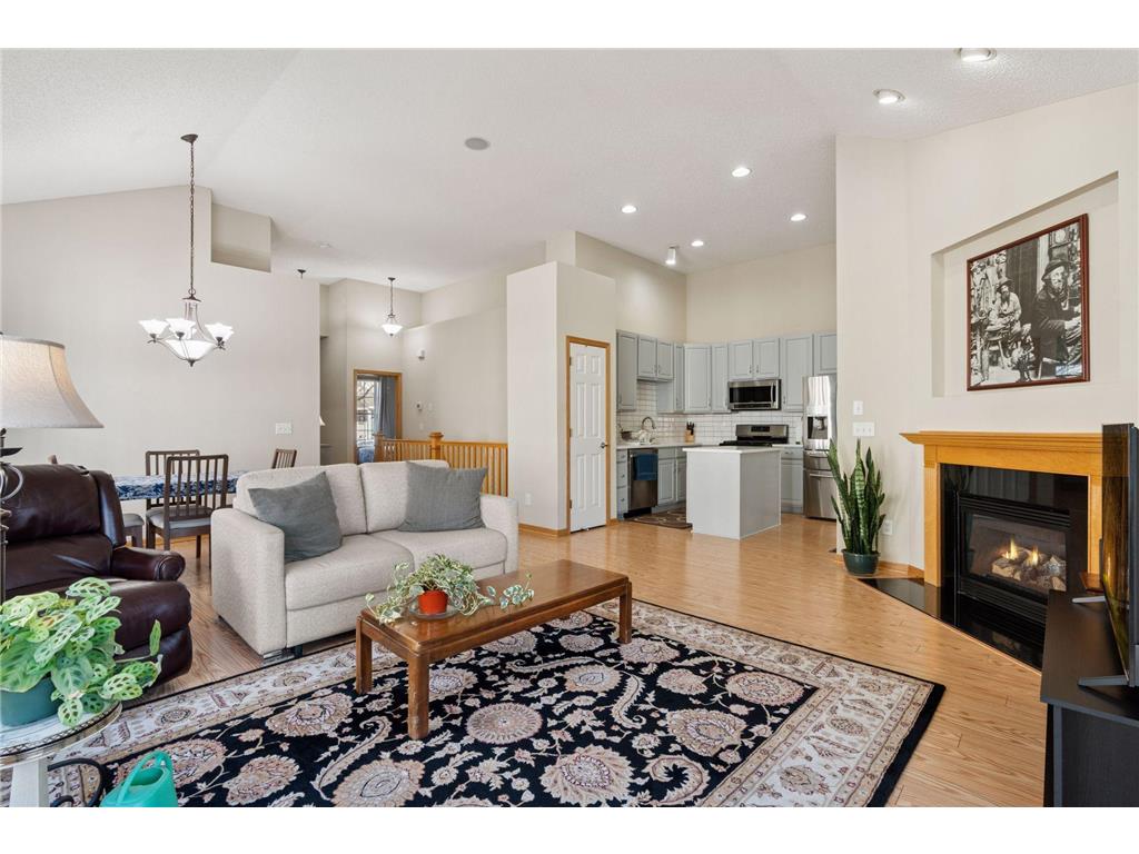 9762 Gable Drive Eden Prairie MN 55347 6677381 image1