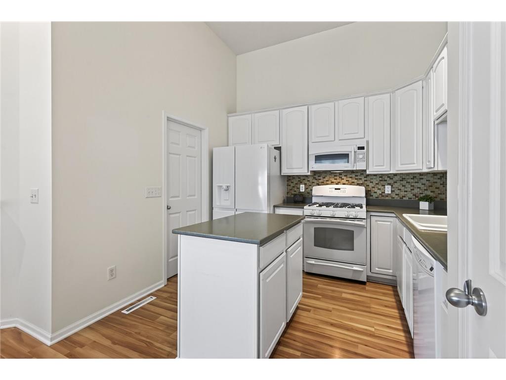 9767 Picket Drive Eden Prairie MN 55347 6819877 image13