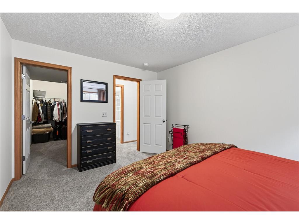 9767 Picket Drive Eden Prairie MN 55347 6819877 image24