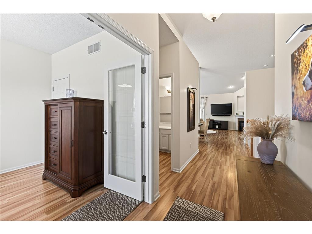 9767 Picket Drive Eden Prairie MN 55347 6819877 image4