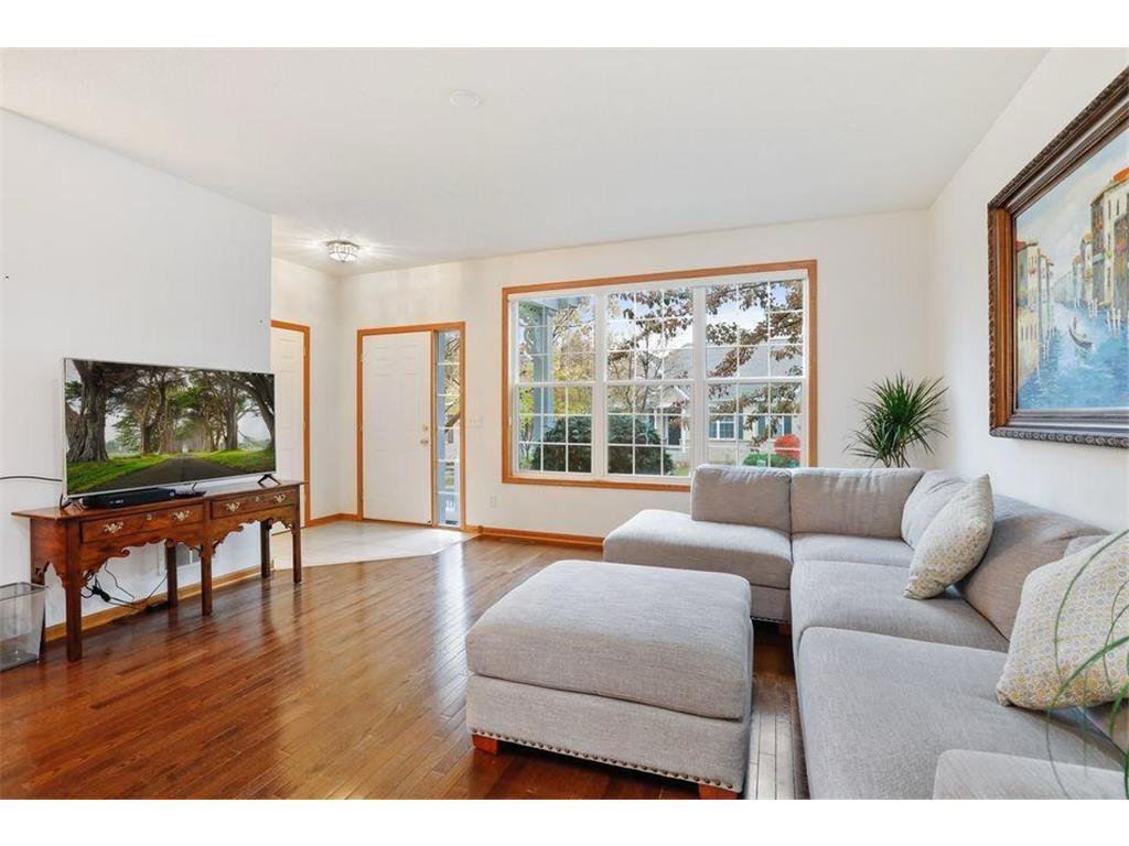 9769 Gable Drive Eden Prairie MN 55347 7080649 image2