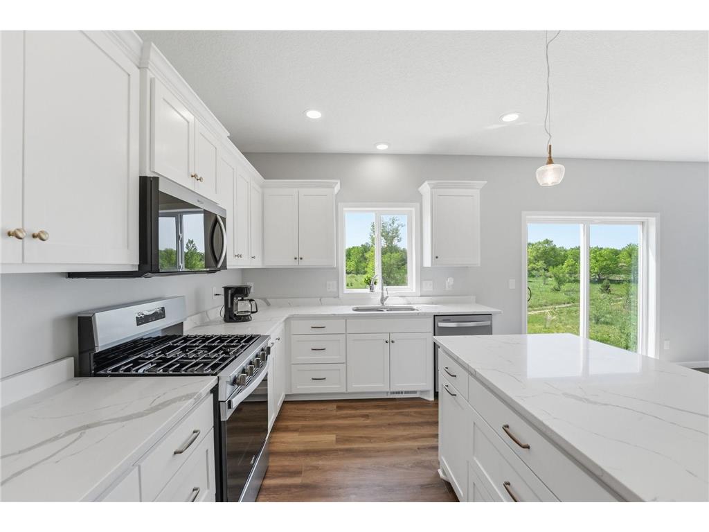 977 45th Avenue NE Saint Cloud MN 56304 7087609 image10
