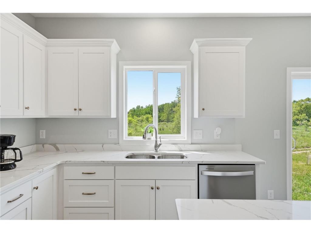 977 45th Avenue NE Saint Cloud MN 56304 7087609 image11