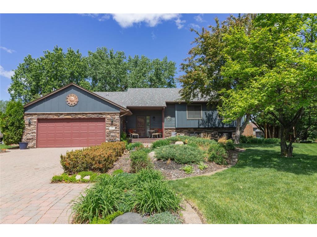 977 Brooks Court E Maplewood MN 55109 6724723 image1