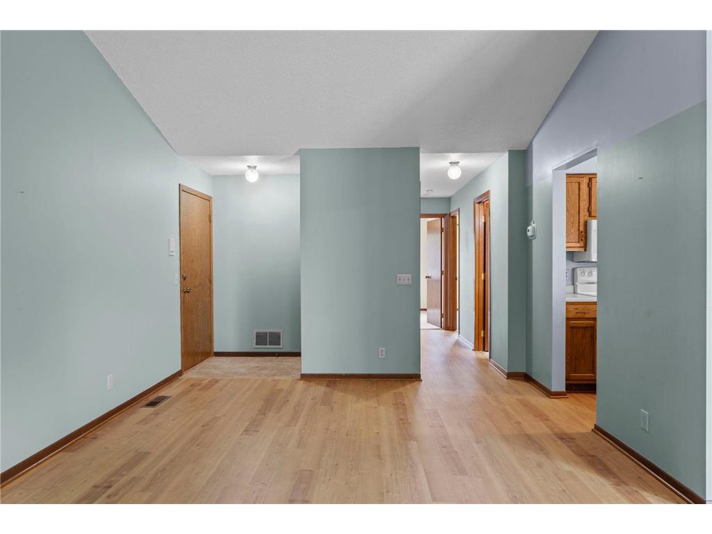977 Heritage Court E Vadnais Heights MN 55127 7067138 image13