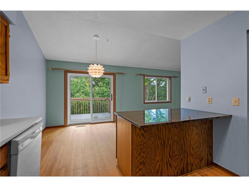 977 Heritage Court E Vadnais Heights MN 55127 7067138 image21