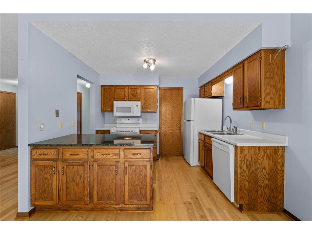 977 Heritage Court E Vadnais Heights MN 55127 7067138 image26