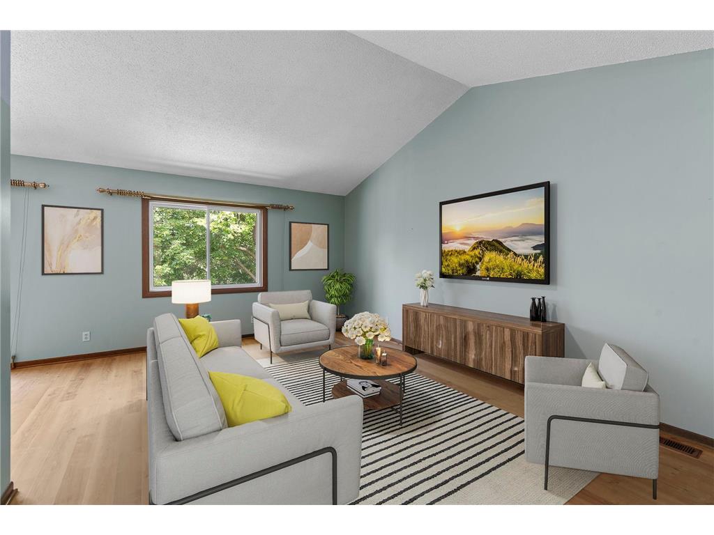 977 Heritage Court E Vadnais Heights MN 55127 7067138 image3