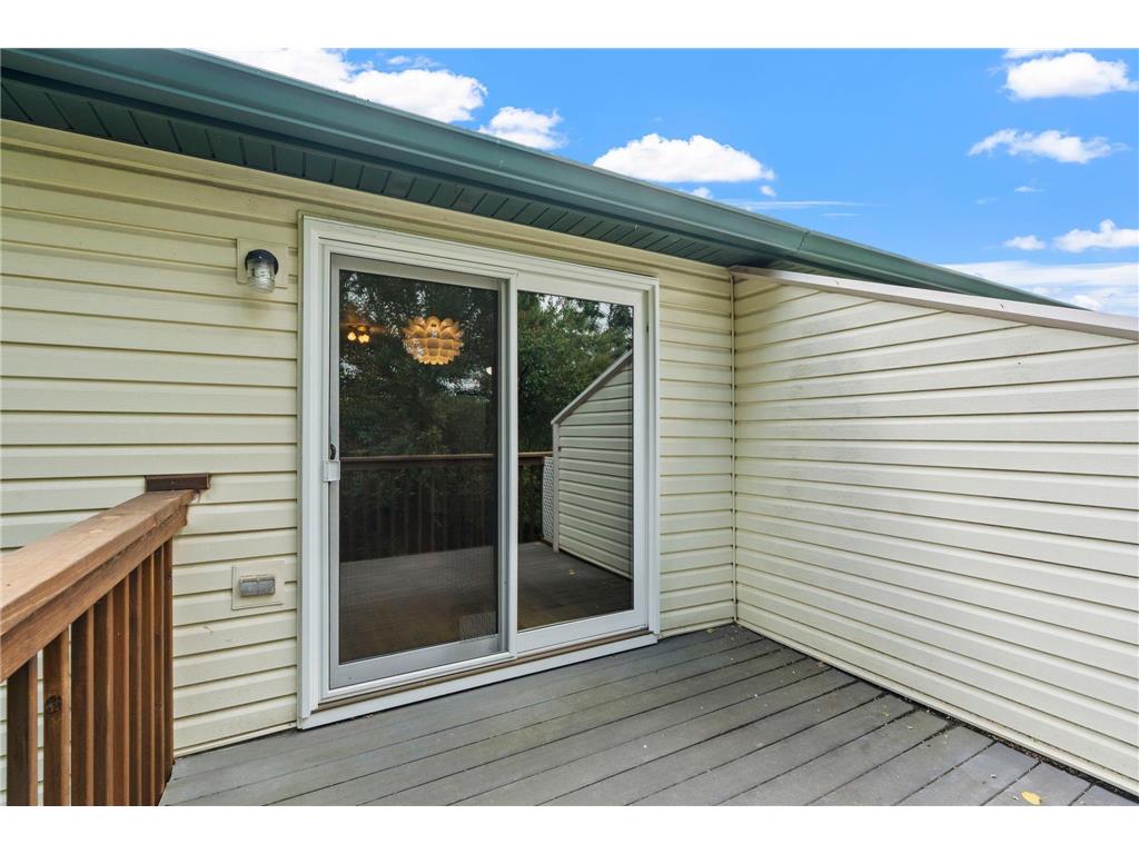 977 Heritage Court E Vadnais Heights MN 55127 7067138 image32