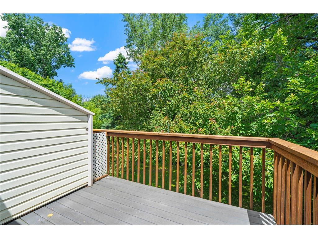 977 Heritage Court E Vadnais Heights MN 55127 7067138 image34