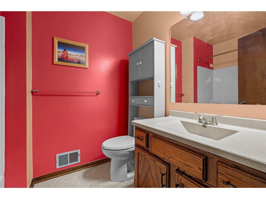 977 Heritage Court E Vadnais Heights MN 55127 7067138 image35