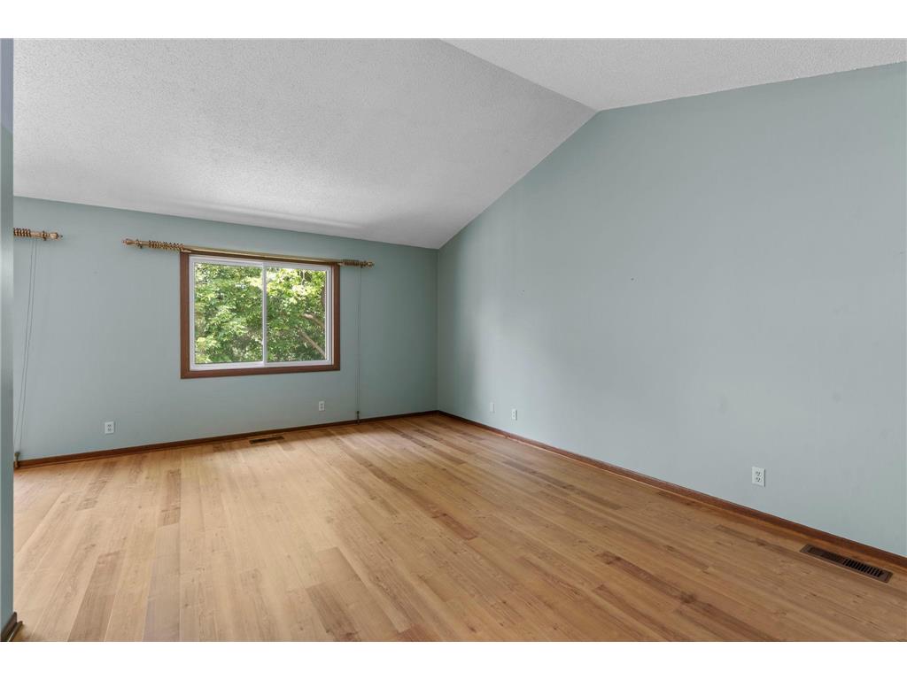 977 Heritage Court E Vadnais Heights MN 55127 7067138 image4