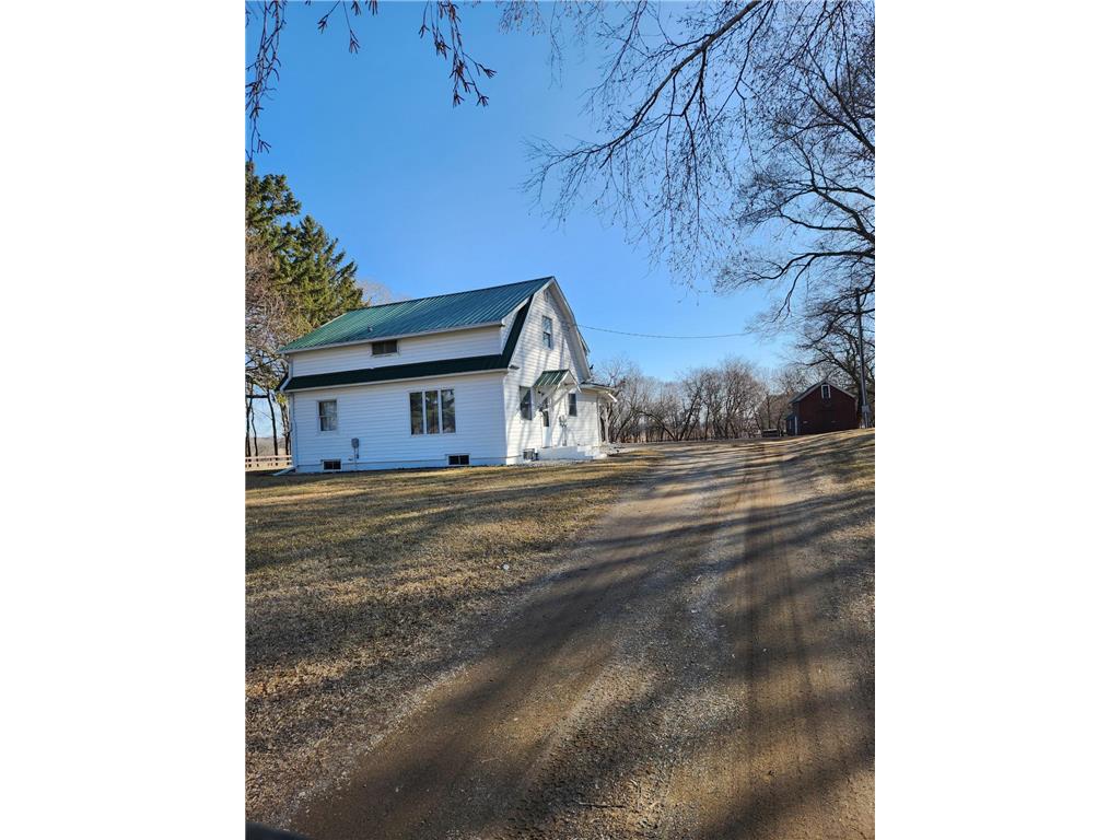 977 US Highway 63 Baldwin WI 54002 6506733 image1