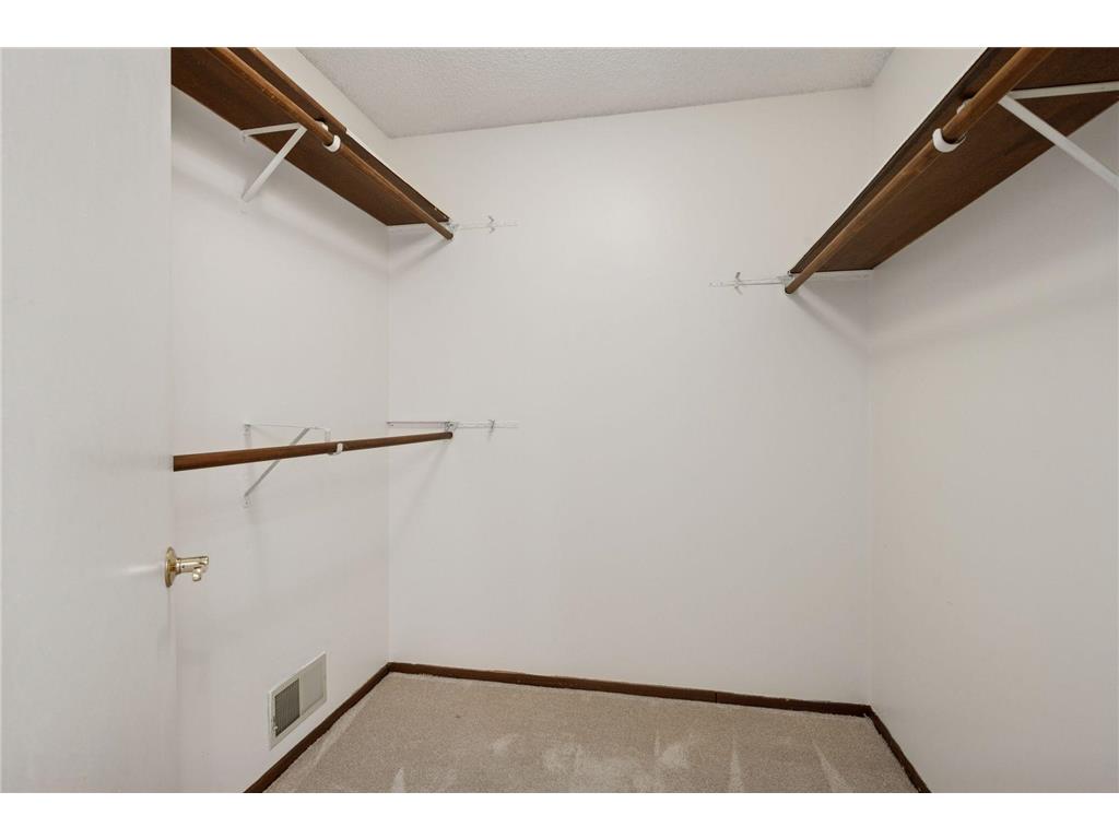 9775 Dorset Lane Eden Prairie MN 55347 7015960 image9