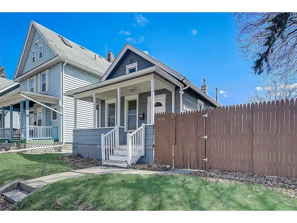 978 3rd Street E, Saint Paul, MN, 55106 MLS 6166364 Edina Realty
