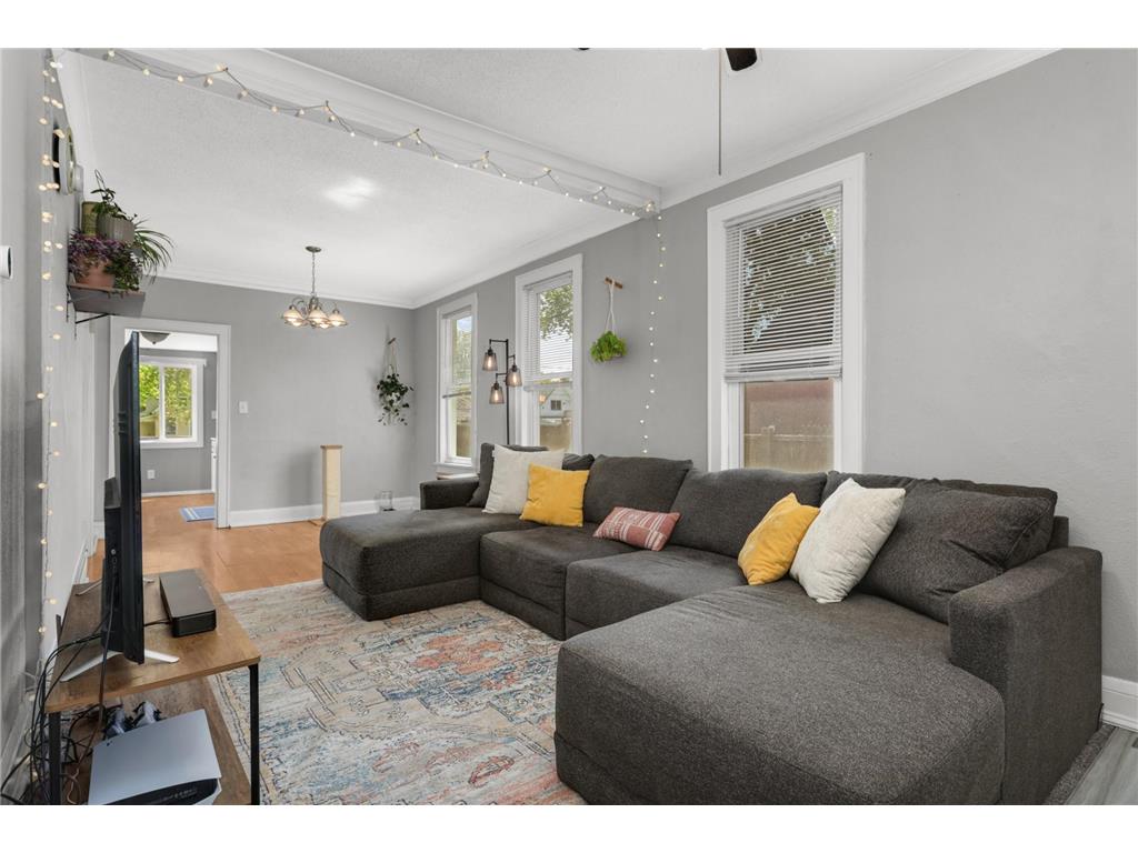 978 3rd Street E Saint Paul MN 55106 7065928 image3