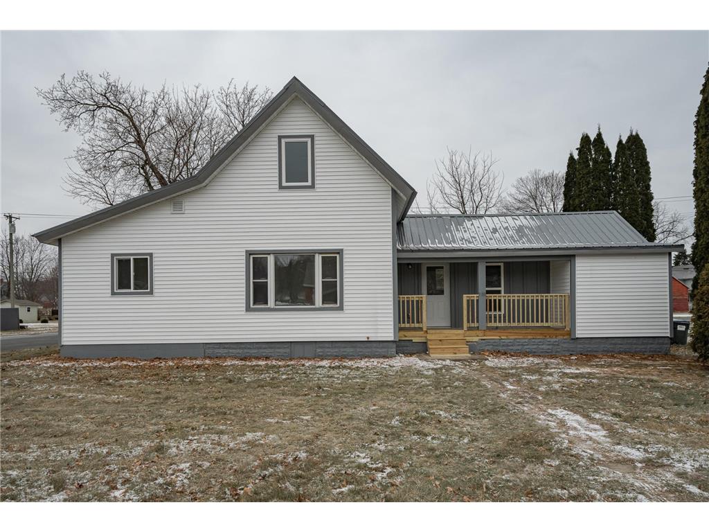 978 Bluff Ave Saint Charles MN 55972 6639782 image1