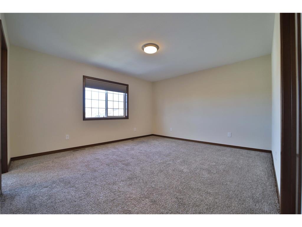 978 York Crt Brainerd MN 56401 6819990 image16