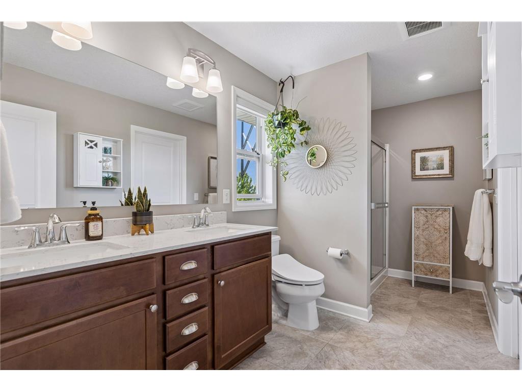 9789 Glacial Valley Bay Woodbury MN 55129 7077242 image37