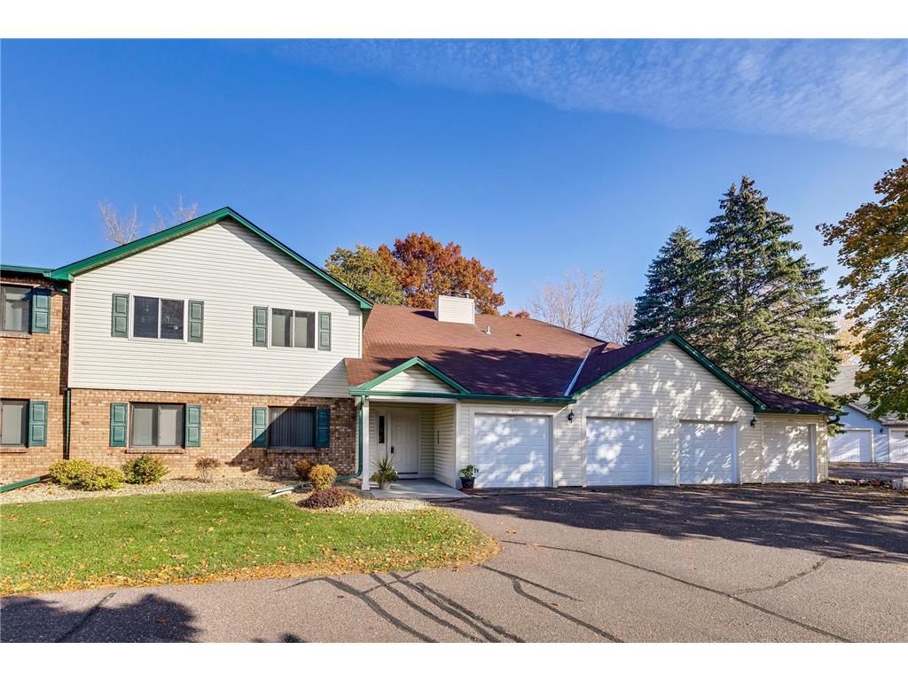 979 Heritage Court E Vadnais Heights MN 55127 6614912 image1