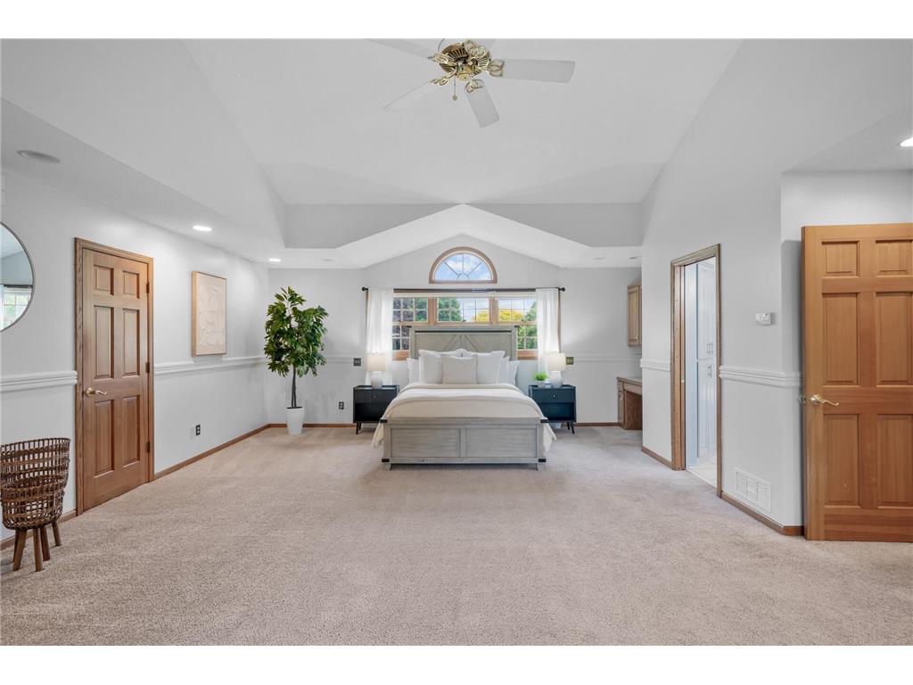 979 Kohlman Lane Maplewood MN 55109 6727387 image1