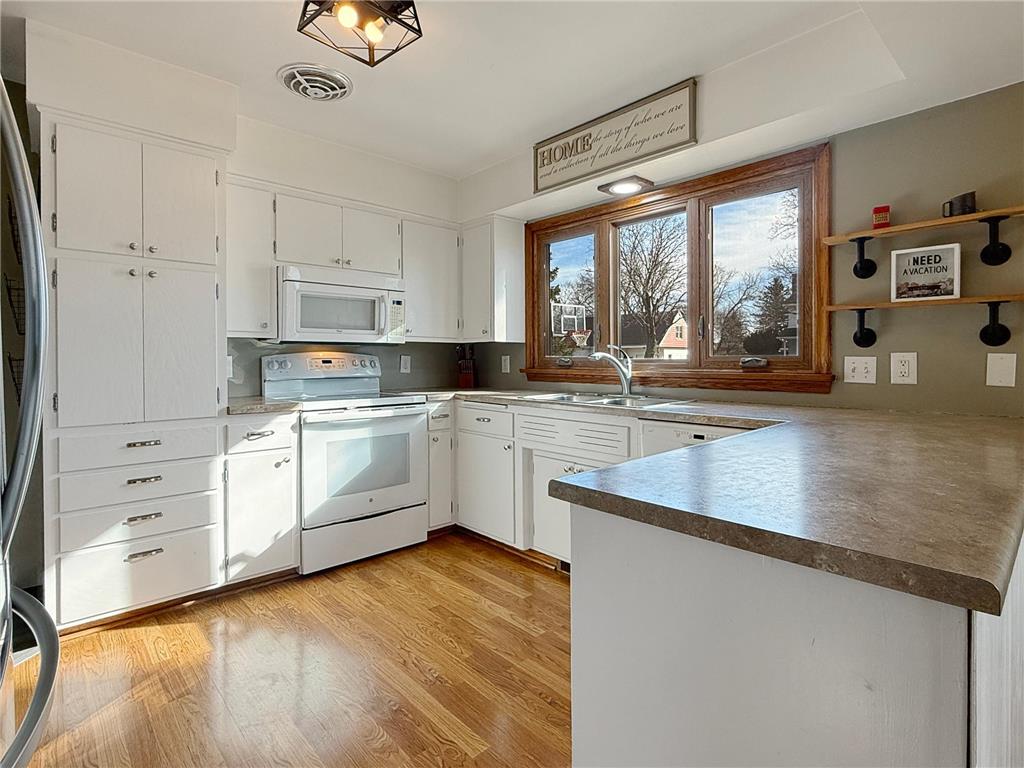 979 S Prairie Avenue Fairmont MN 56031 7083940 image14