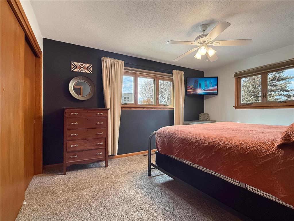 979 S Prairie Avenue Fairmont MN 56031 7083940 image22