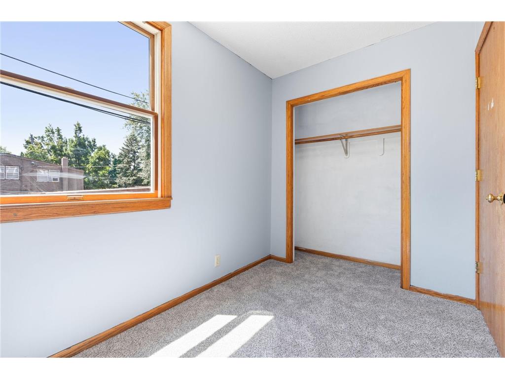 979 Victoria Street N Saint Paul MN 55103 7108127 image13
