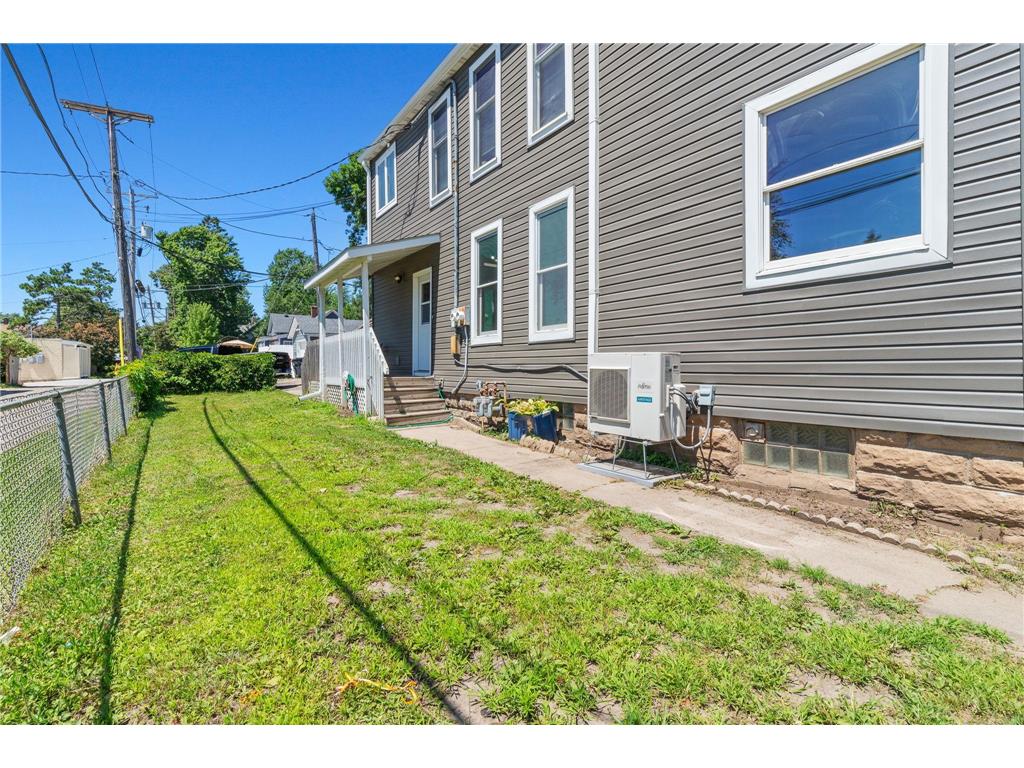979 Victoria Street N Saint Paul MN 55103 7108127 image21