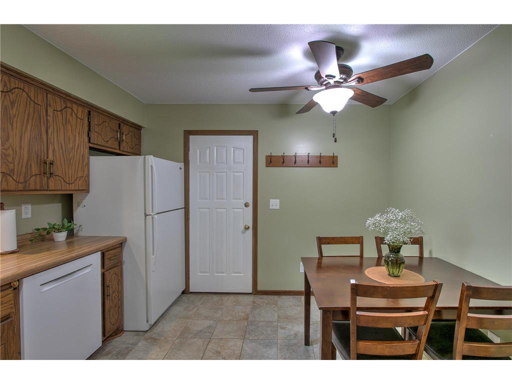 9793 301st Avenue NE North Branch MN 55056 7094025 image19