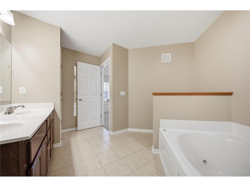9796 Cupola Lane Eden Prairie MN 55347 7091450 image18