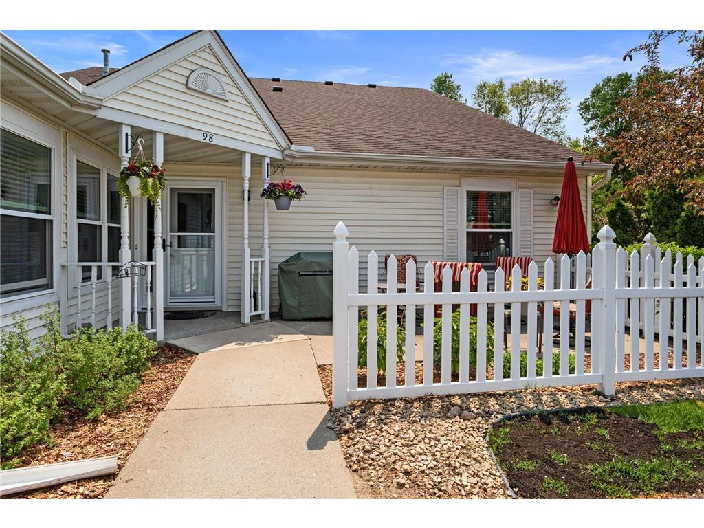 98 Carmel Avenue W West Saint Paul MN 55118 6376440 image1