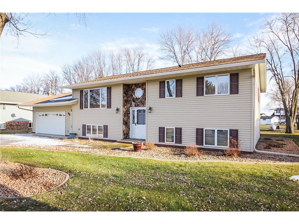 90 Robert Street Elrosa MN 56325 6492986 image1