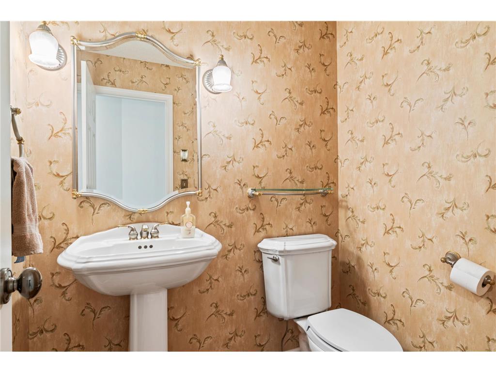 980 Aurora Circle Red Wing MN 55066 6768853 image22