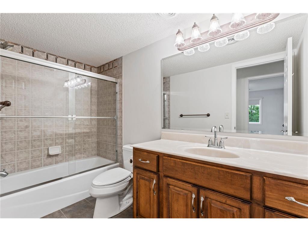 980 Aurora Circle Red Wing MN 55066 6768853 image34