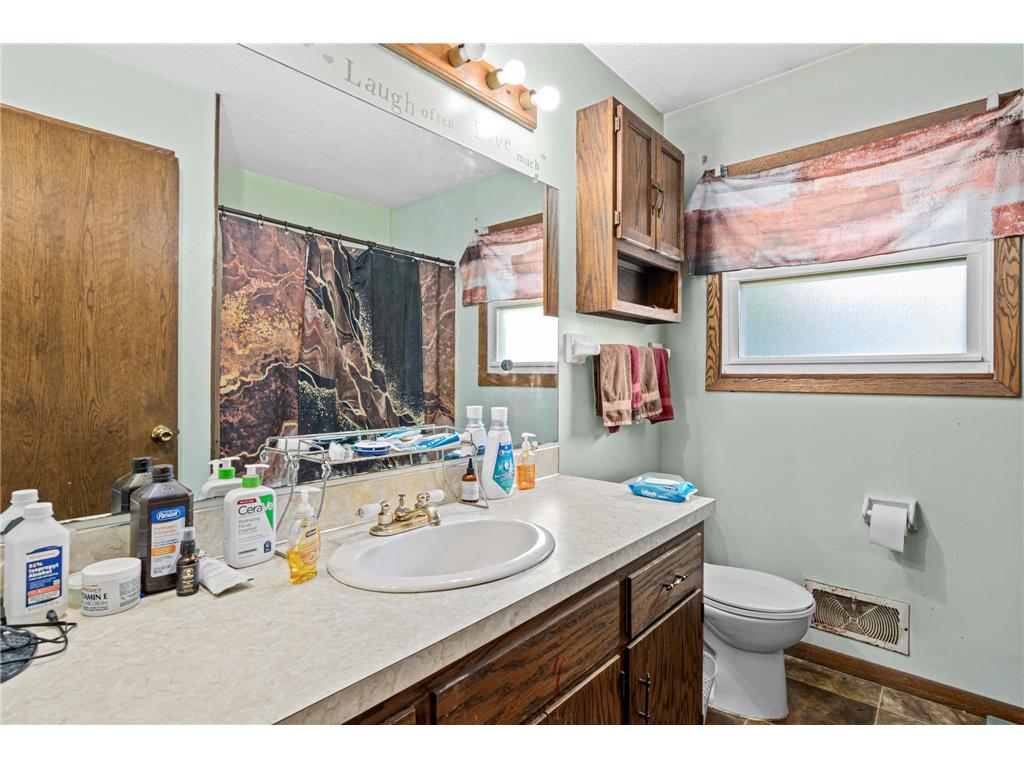 980 Jessamine Avenue E Saint Paul MN 55106 7091411 image18