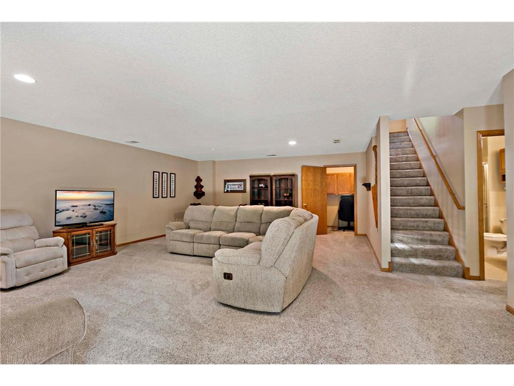 9800 Evergreen Avenue N Brooklyn Park MN 55443 7085313 image33
