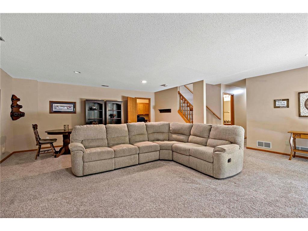 9800 Evergreen Avenue N Brooklyn Park MN 55443 7085313 image34