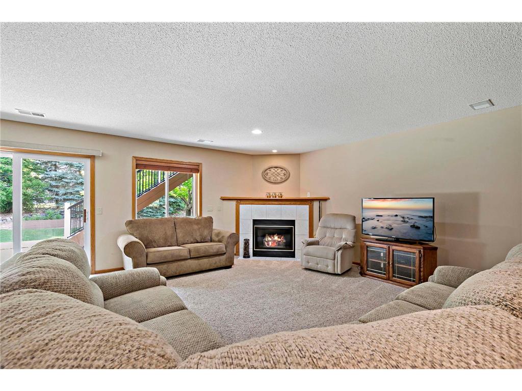9800 Evergreen Avenue N Brooklyn Park MN 55443 7085313 image35