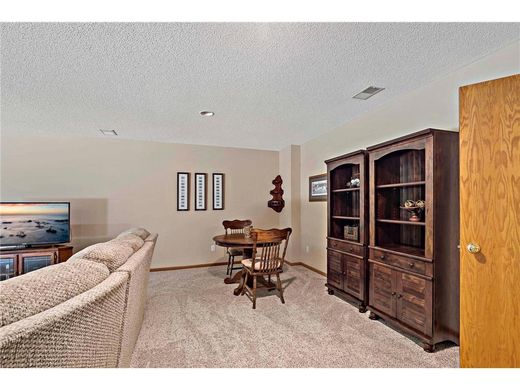 9800 Evergreen Avenue N Brooklyn Park MN 55443 7085313 image36