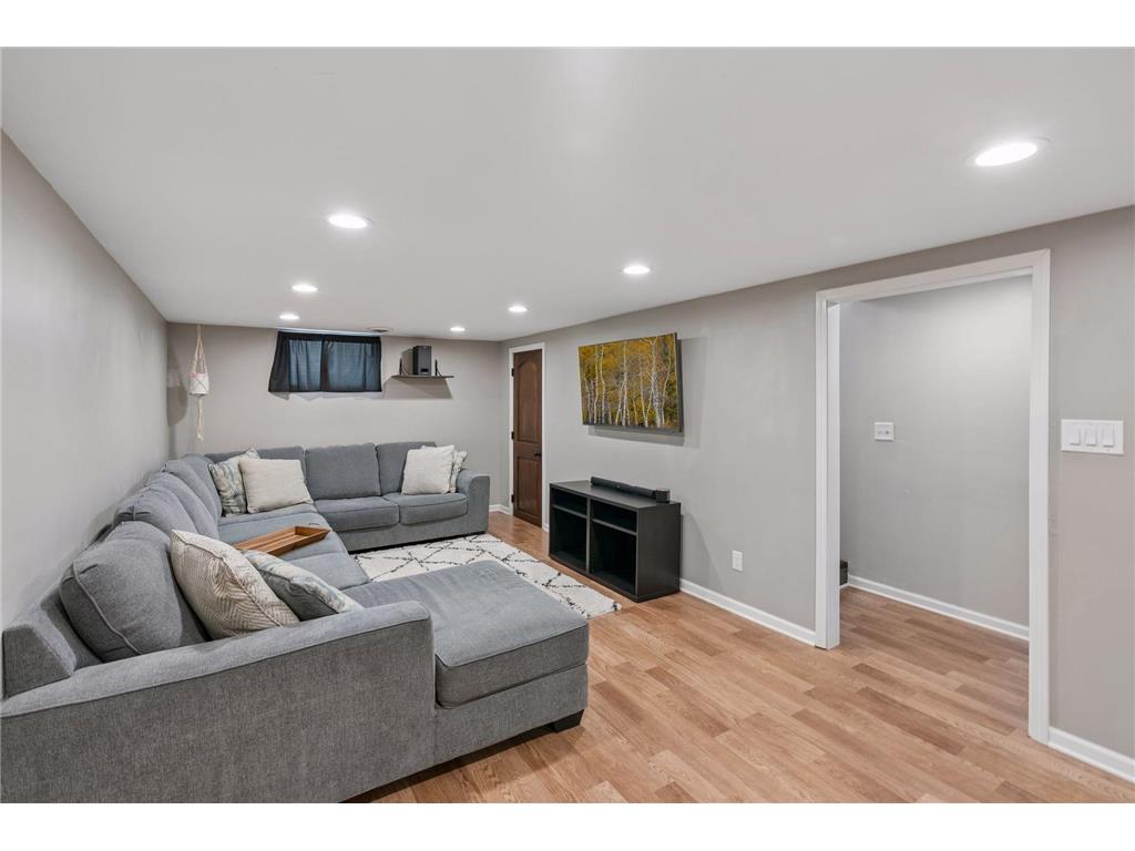 9804 5th Street NE Blaine MN 55434 7104785 image17