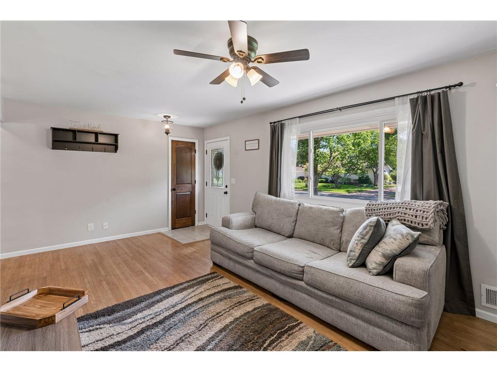 9804 5th Street NE Blaine MN 55434 7104785 image5